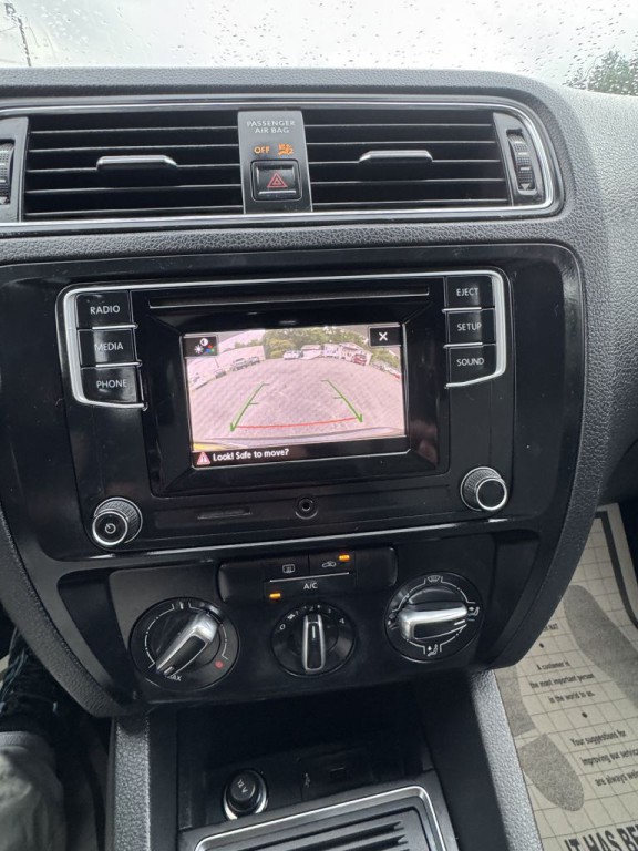 2017 Volkswagen Jetta Image 19