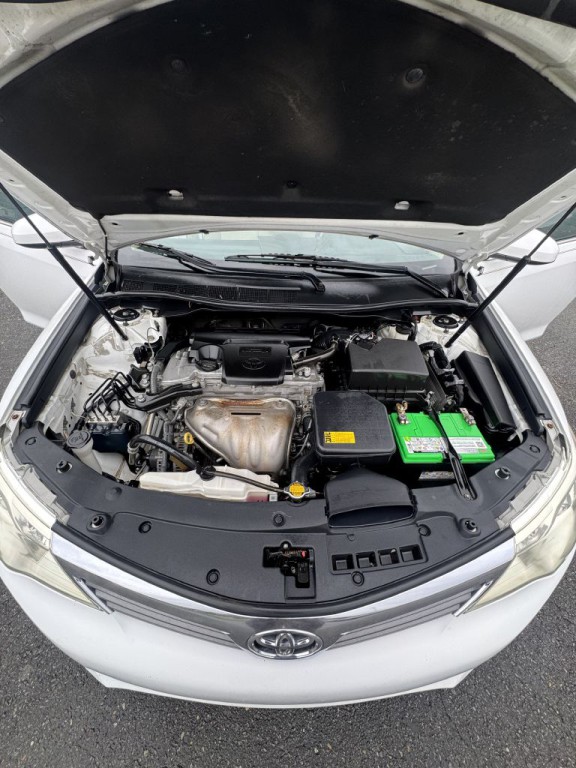 2014 Toyota Camry Image 19