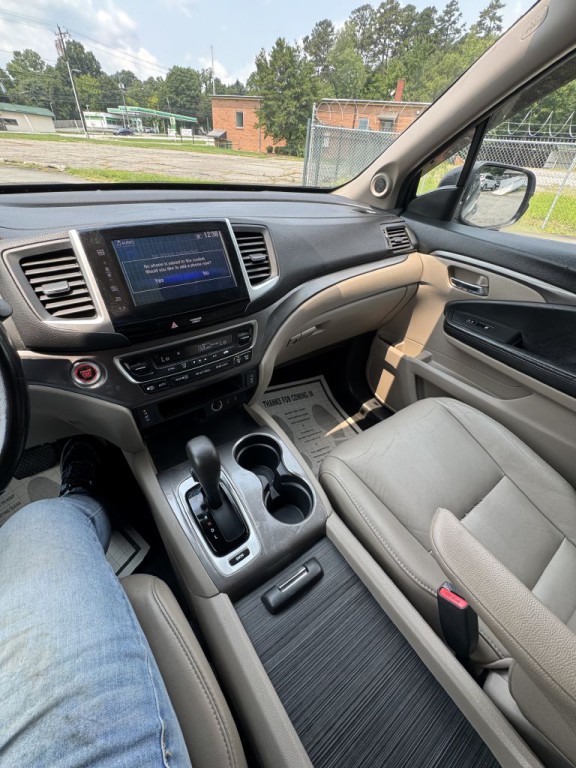 2016 Honda Pilot Image 15