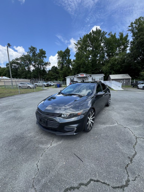 2017 Chevrolet Malibu Image 1