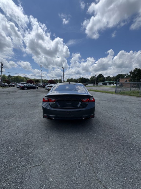 2017 Chevrolet Malibu Image 4