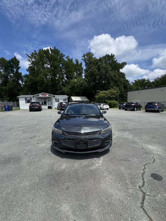 2017 Chevrolet Malibu Image 8