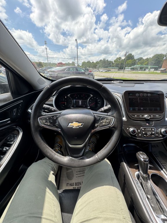 2017 Chevrolet Malibu Image 13