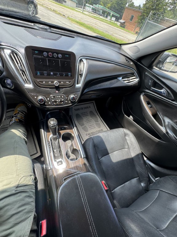 2017 Chevrolet Malibu Image 15