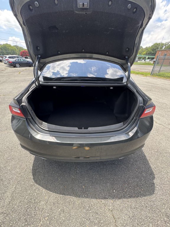 2017 Chevrolet Malibu Image 19
