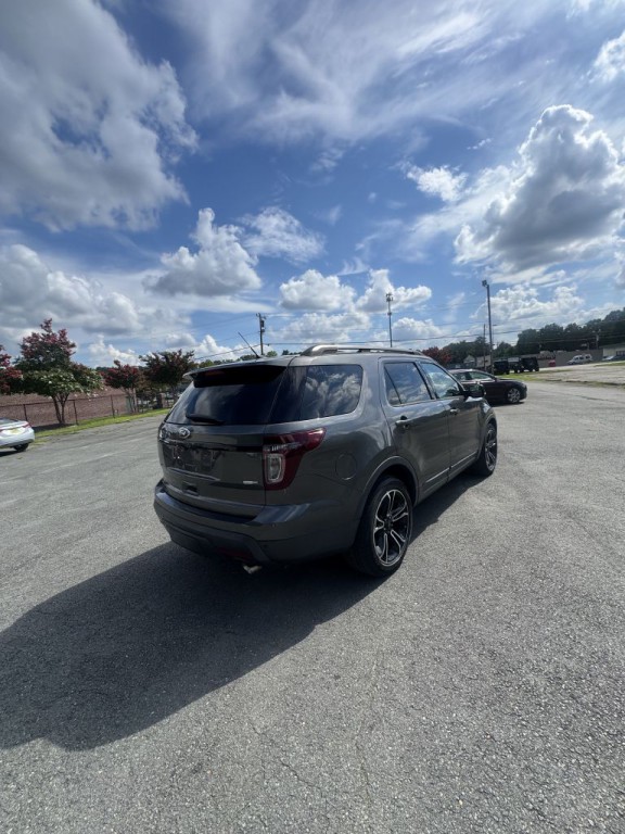 2015 Ford Explorer Image 5