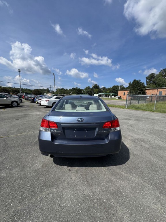 2014 Subaru Legacy Image 4