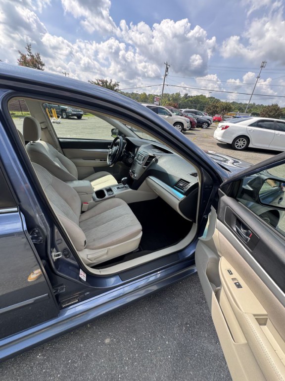 2014 Subaru Legacy Image 11