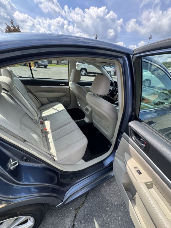 2014 Subaru Legacy Image 12