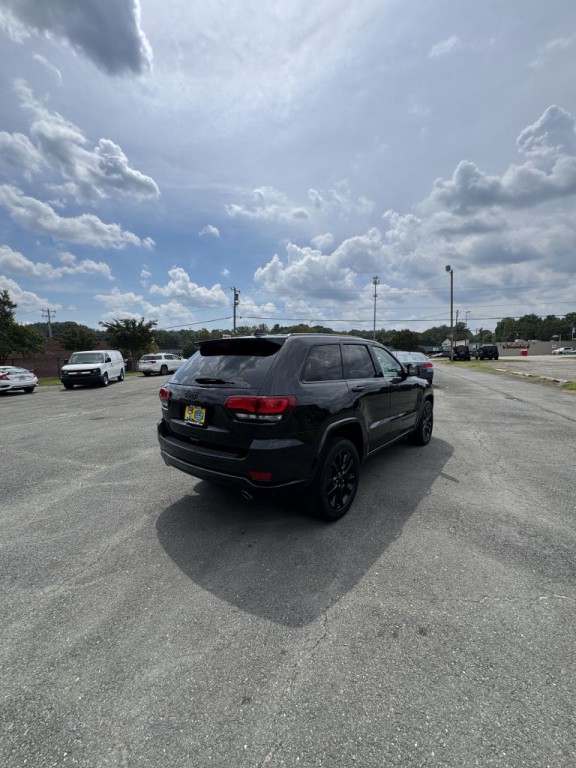 2017 Jeep Grand Cherokee Image 5