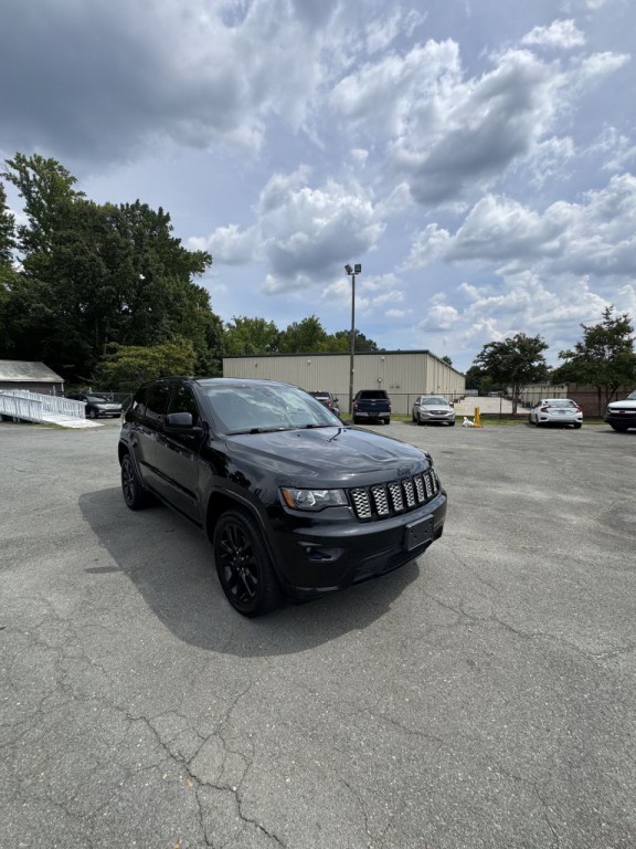 2017 Jeep Grand Cherokee Image 7