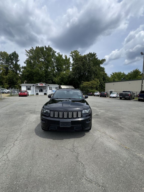 2017 Jeep Grand Cherokee Image 8
