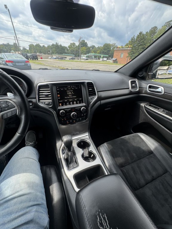 2017 Jeep Grand Cherokee Image 15