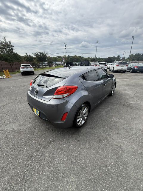 2016 Hyundai Veloster Image 5