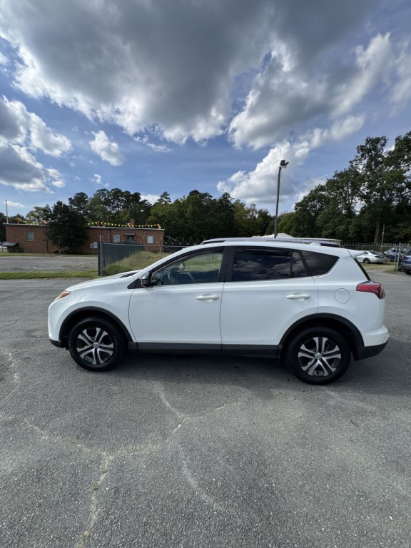 2016 Toyota Rav4 Image 2