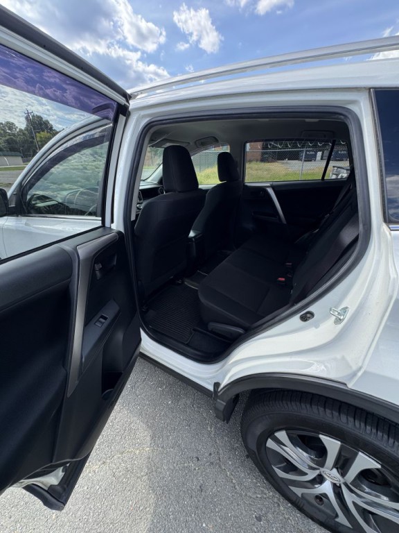 2016 Toyota Rav4 Image 10