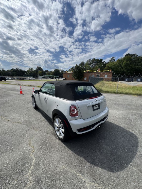 2014 MINI Cooper Image 4