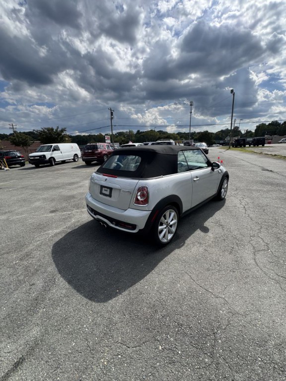 2014 MINI Cooper Image 6