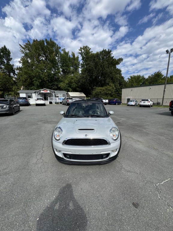 2014 MINI Cooper Image 9