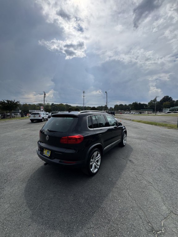 2012 Volkswagen Tiguan Image 5