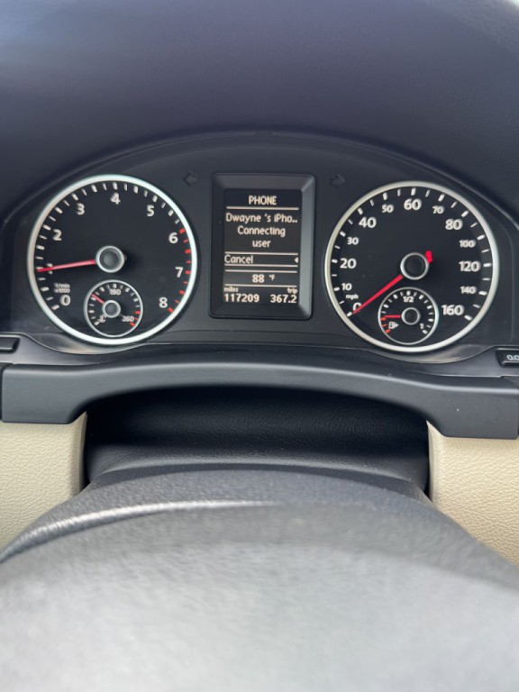 2012 Volkswagen Tiguan Image 15