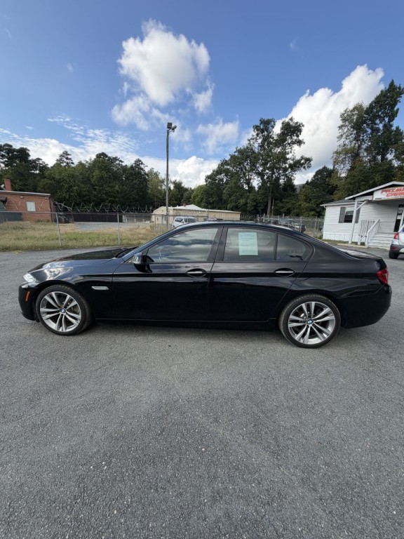 2016 BMW 5 Series Image 2