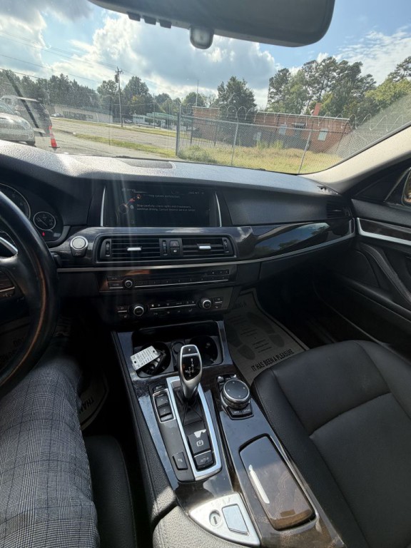 2016 BMW 5 Series Image 15
