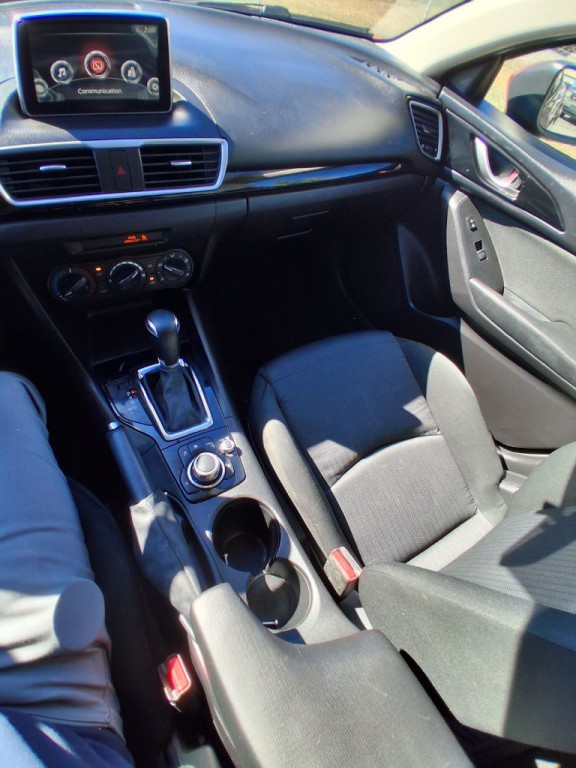 2015 Mazda Mazda3 Image 17