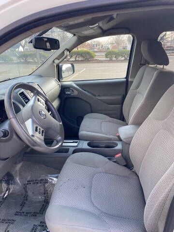 2016 Nissan Frontier Image 22