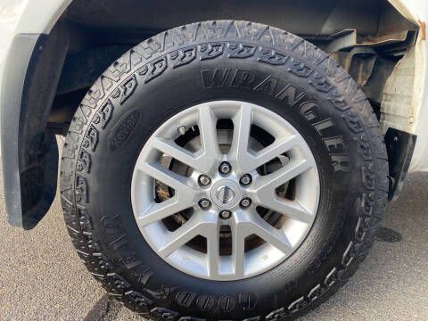 2016 Nissan Frontier Image 32