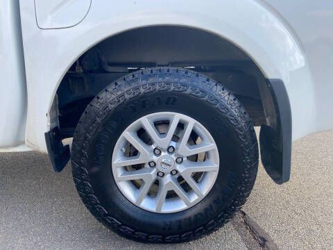 2016 Nissan Frontier Image 33