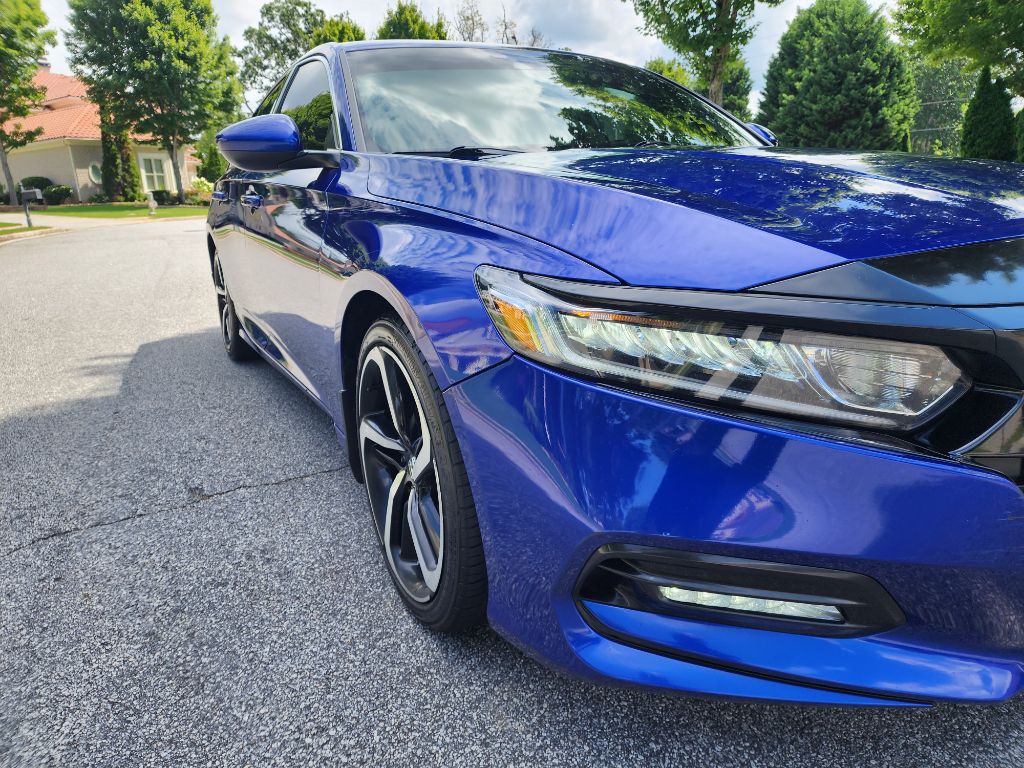 2018 Honda Accord Image 2