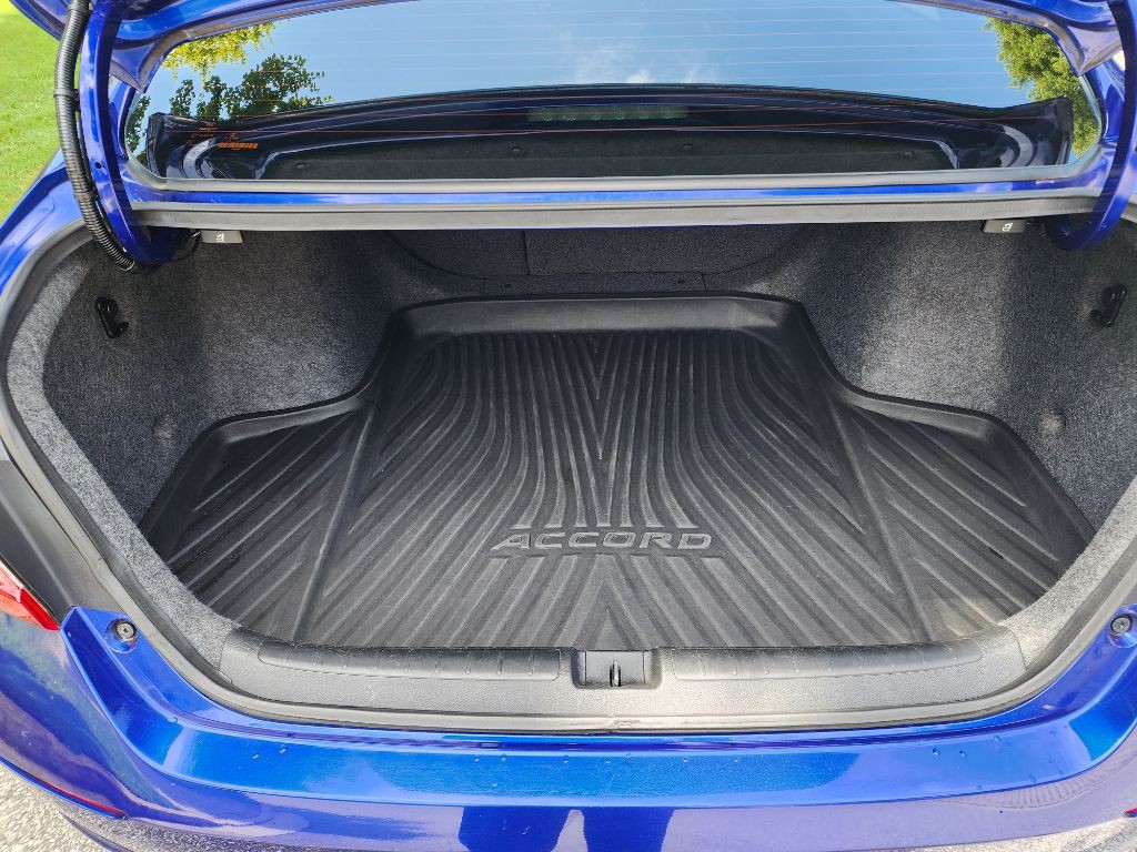 2018 Honda Accord Image 9