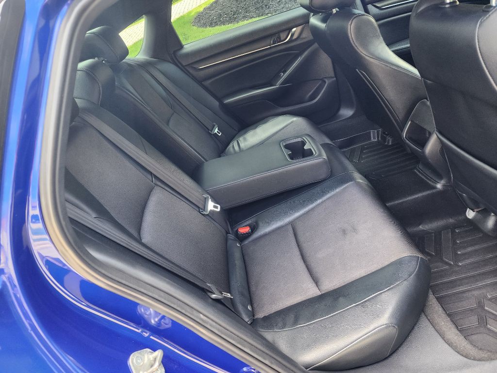 2018 Honda Accord Image 18