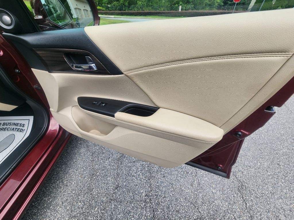 2016 Honda Accord Image 20