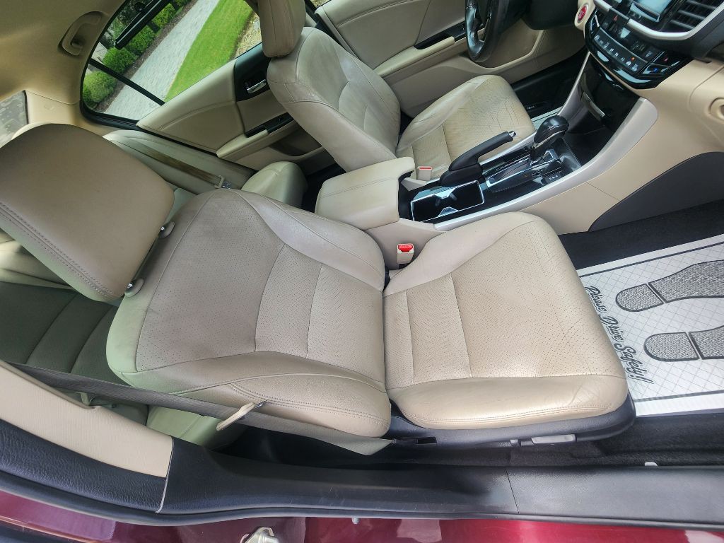 2016 Honda Accord Image 22