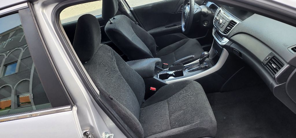 2013 Honda Accord Image 22