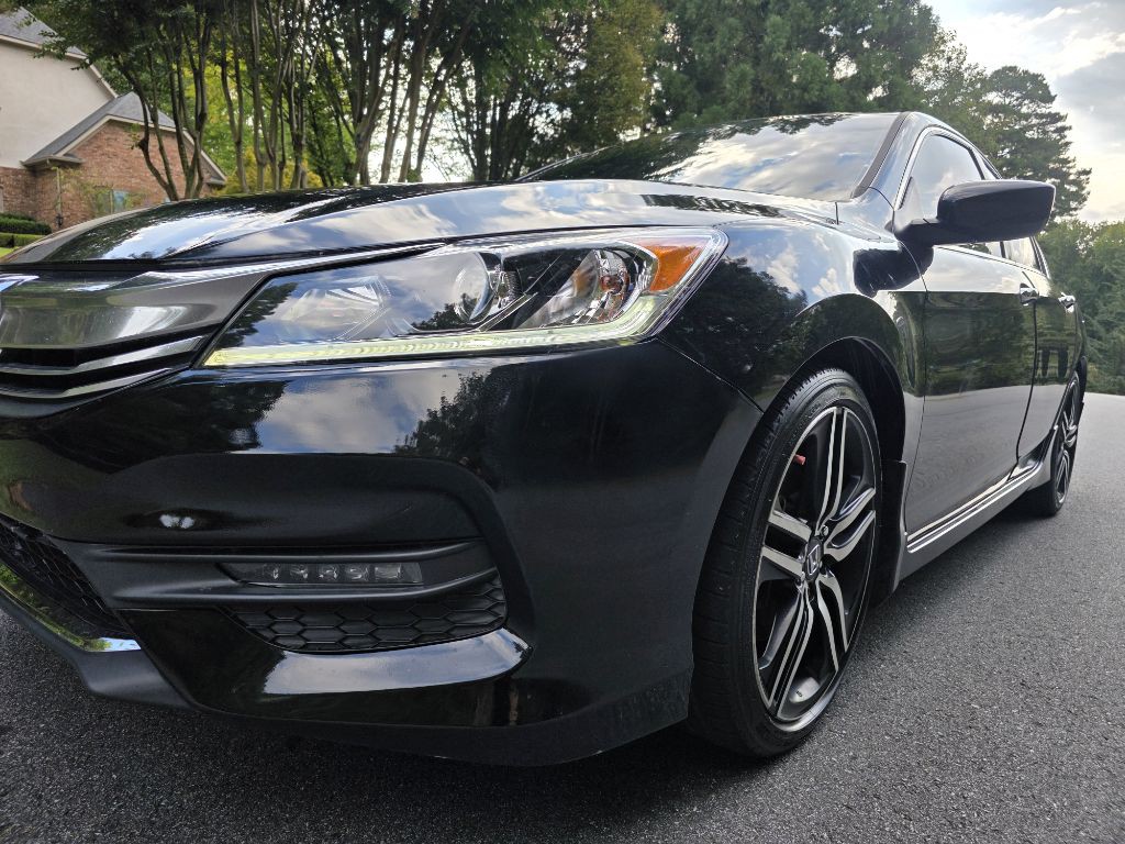 2016 Honda Accord Image 9