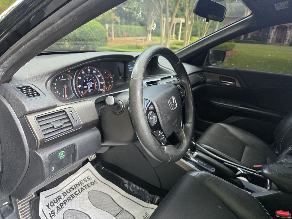 2016 Honda Accord Image 12