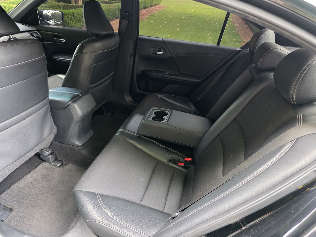 2016 Honda Accord Image 14
