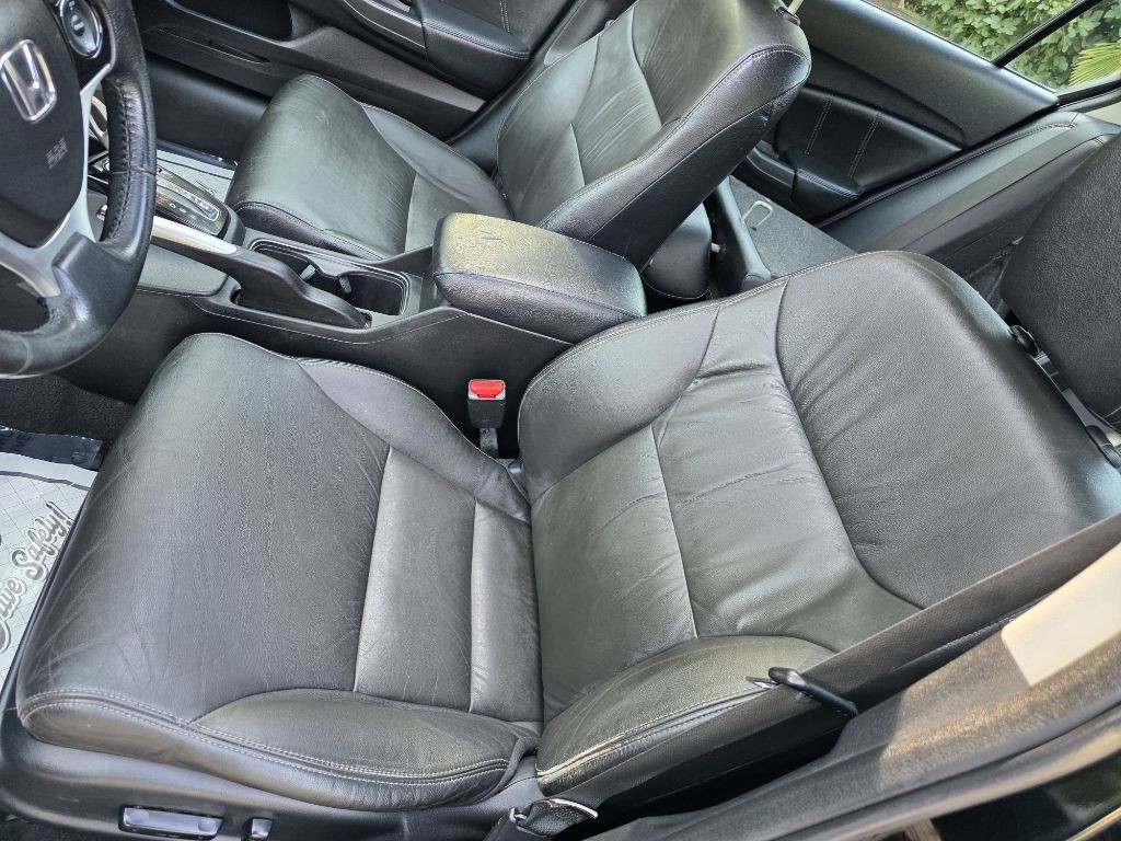 2015 Honda Civic Image 14
