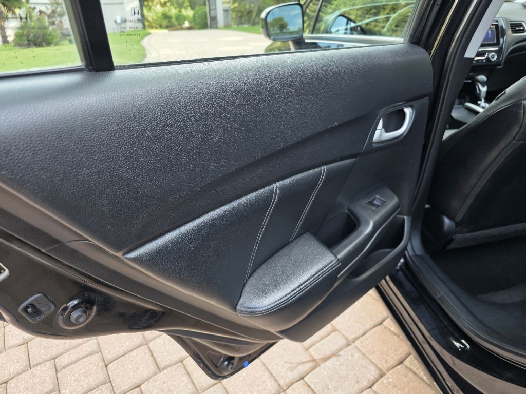 2015 Honda Civic Image 15