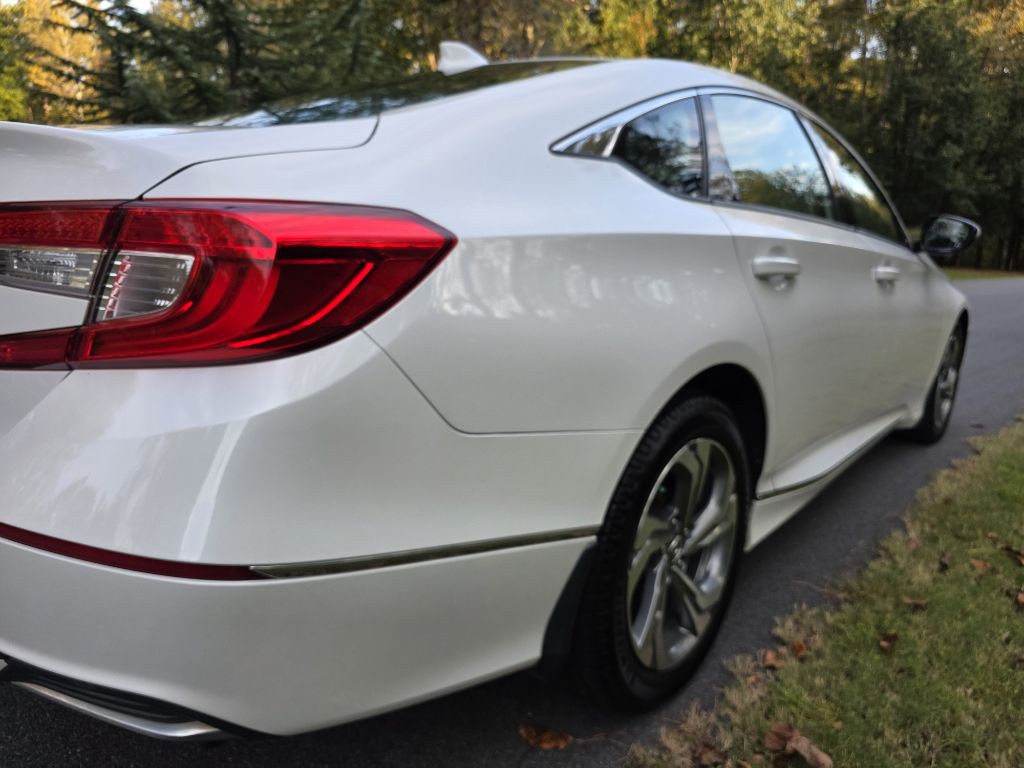 2018 Honda Accord Image 6
