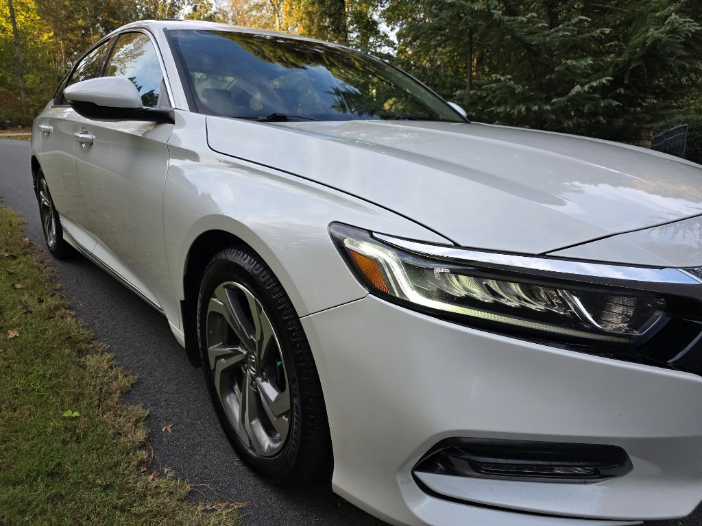 2018 Honda Accord Image 8