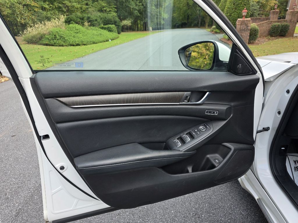 2018 Honda Accord Image 10