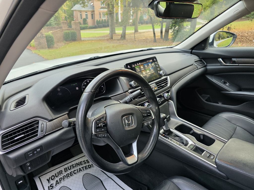 2018 Honda Accord Image 11