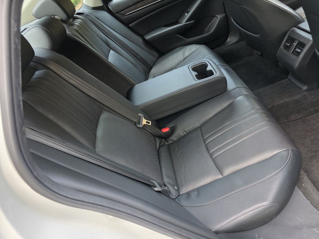 2018 Honda Accord Image 20