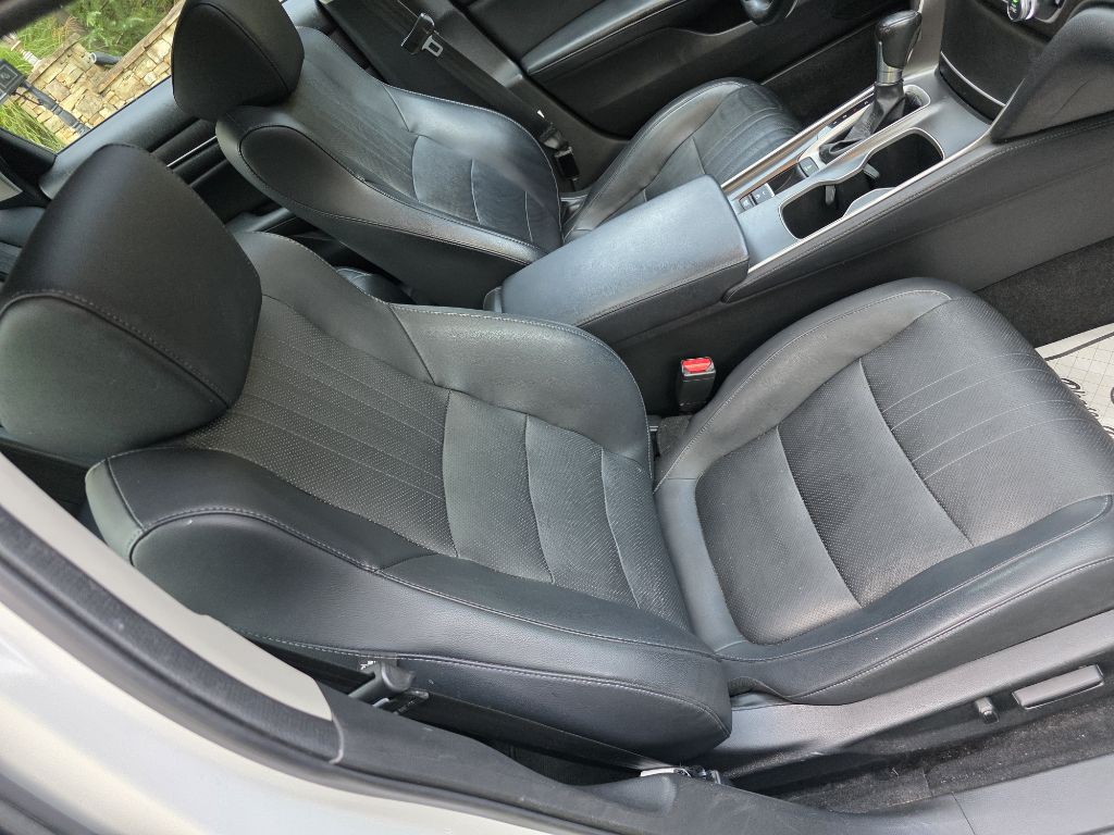 2018 Honda Accord Image 23