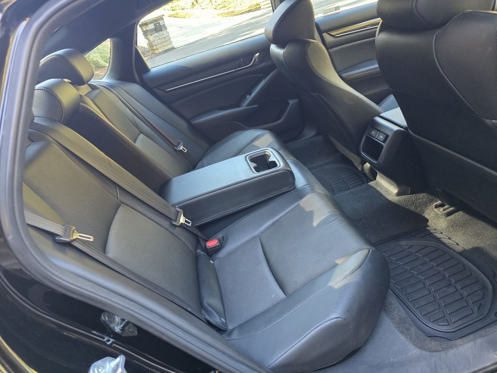 2021 Honda Accord Image 18