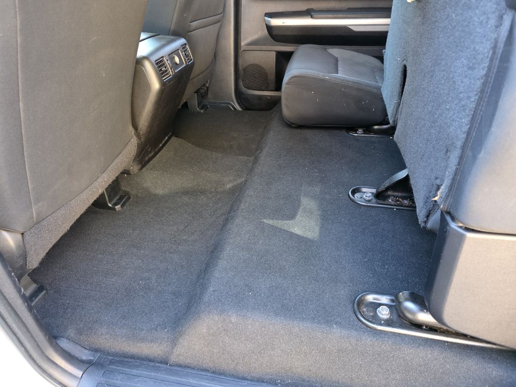 2014 Toyota Tundra Image 18